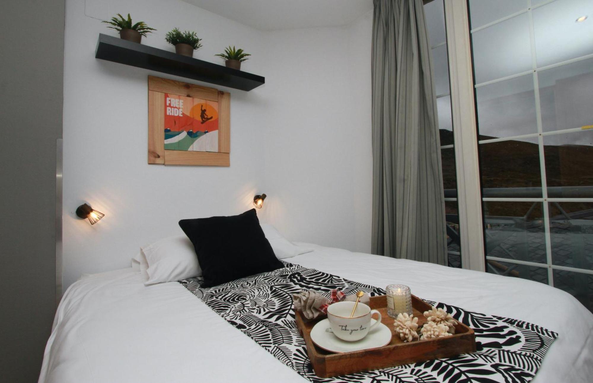 Inside Plaza Sierra Nevada Apartment Phòng bức ảnh