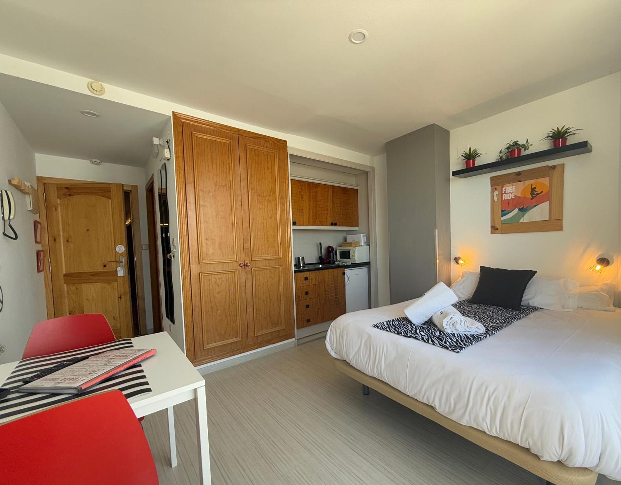 Inside Plaza Sierra Nevada Apartment Phòng bức ảnh